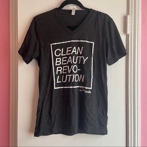 AuNaturale Cosmetics Clean Beauty Revolution Tee